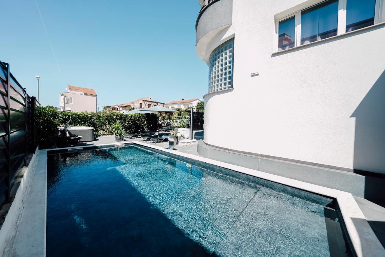 Holiday Apartments Amarilis Pakostane Exterior photo